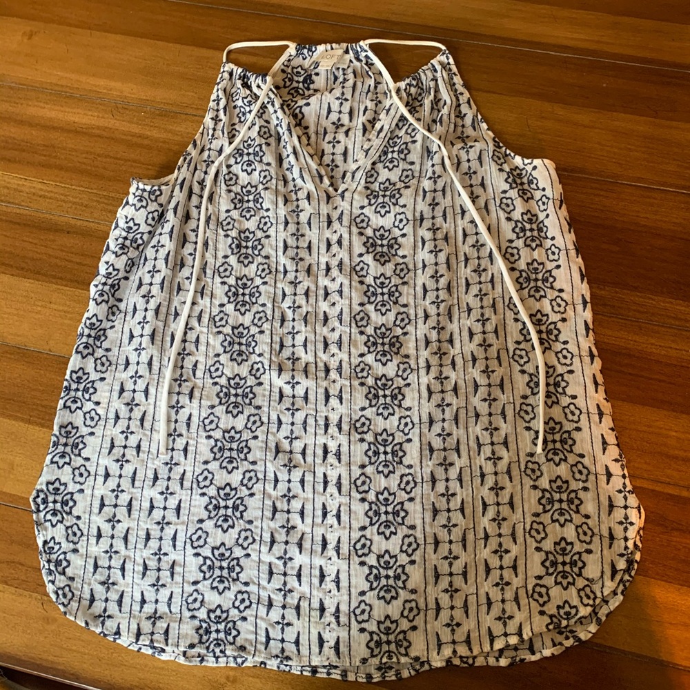 Linen embroidered tank top